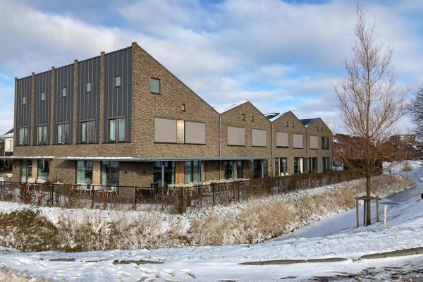 Vastgoed-exterieur-2021-gevel-sneeuw