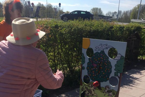 Sfeer-Buiten-2021-Koningsdag-activiteit-Bewoner