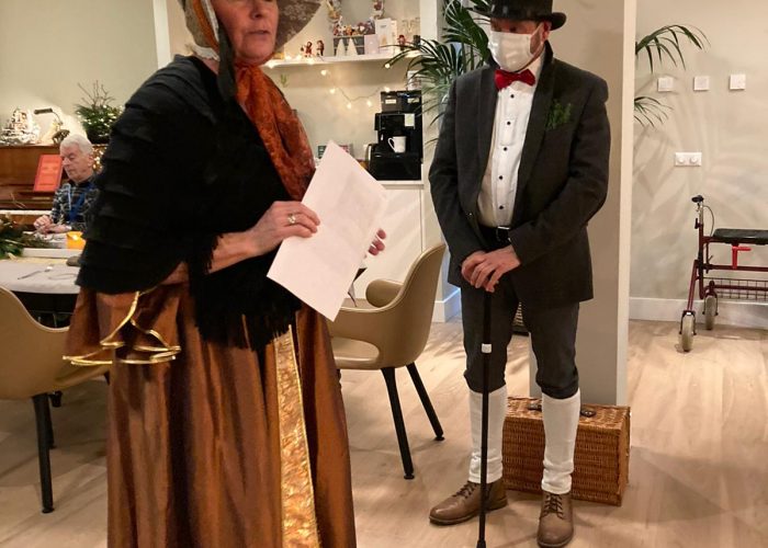 2fe9f512-fa8a-4676-9cb8-323093dc2ed4sfeer-binnen-het-gastenhuis-2021-kerstdiner-kerstlunch